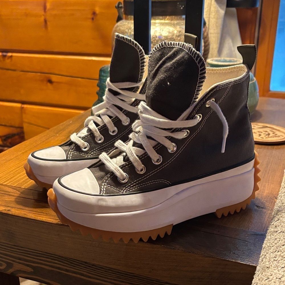 Like NEW 🆕 Converse Olive Green and White High-Top Platform Sneakers